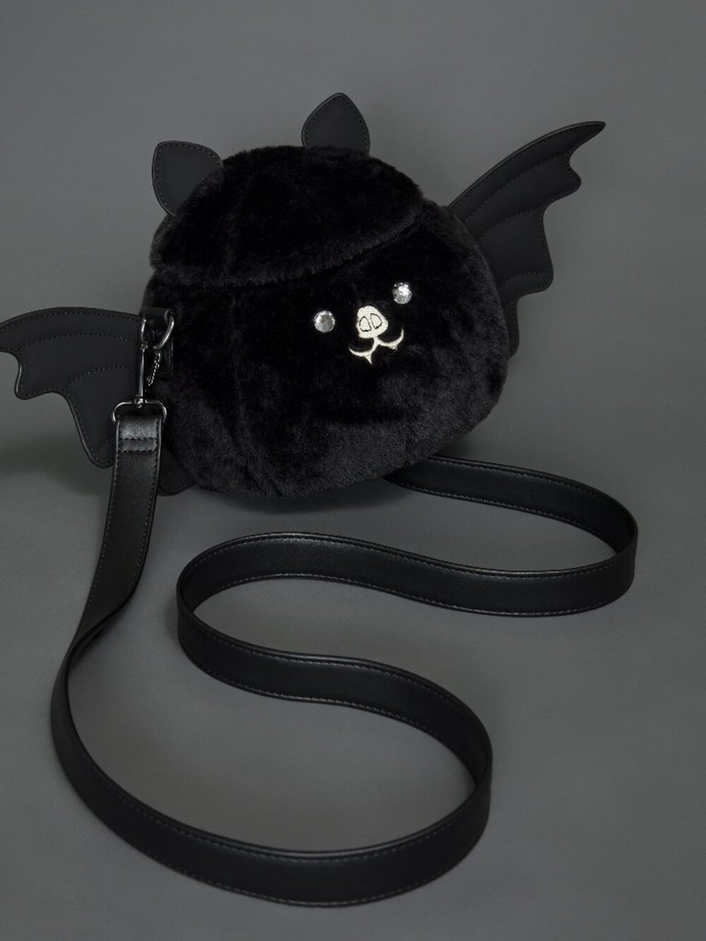 NWT Loungefly Plush Bat Figural Crossbody Bag Black Faux Fur Halloween Goth